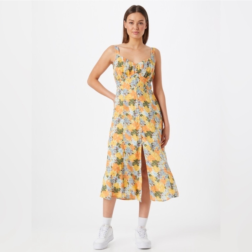 Abercrombie & Fitch Floral Midi Dress Medium
Petite Orange Yellow Boho Ruffle